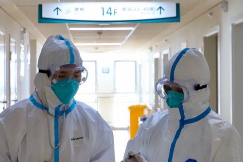 俠骨仁心 一位“不退縮，我先上”的俠女醫生與抗疫前線的防護戰