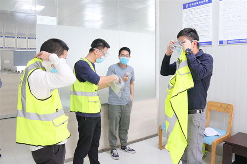 未雨綢繆，筑牢防線(xiàn) 七分公司孟加拉項(xiàng)目開(kāi)展新冠疫情應(yīng)急預(yù)案與醫(yī)護(hù)人員防護(hù)用品專(zhuān)項(xiàng)演練
